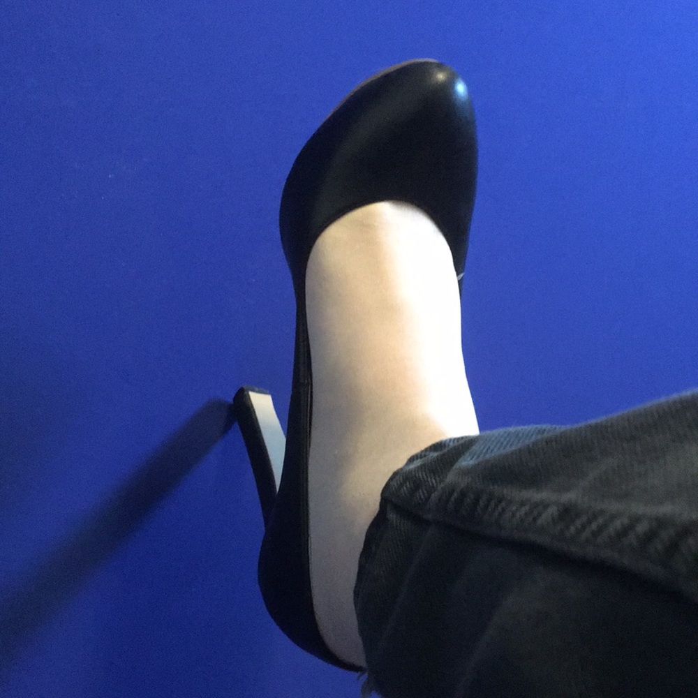 FSJ black Stiletto 5 inch heeled pumps. Always order a size larger.